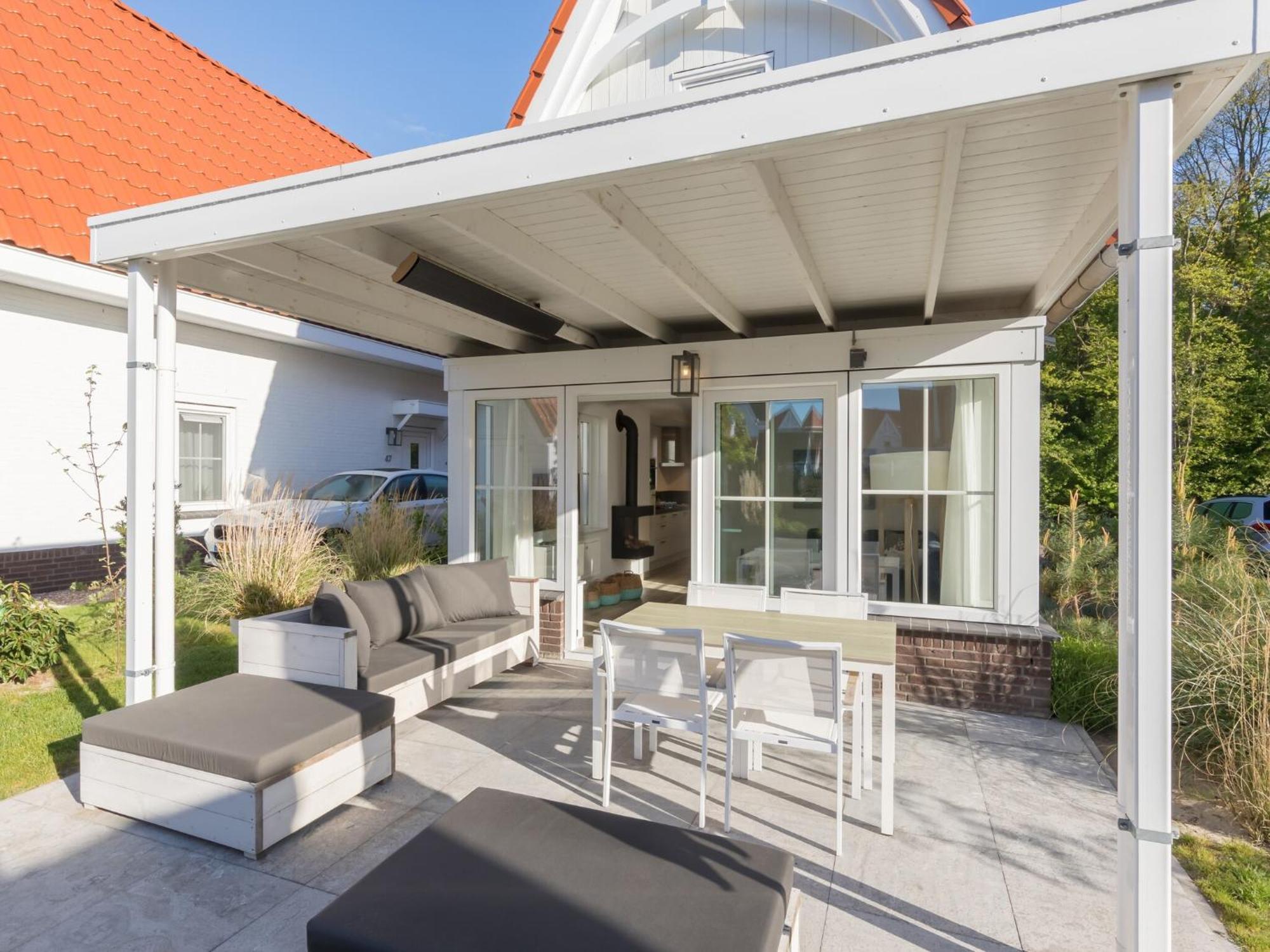 Villa Luxurious, Stately With Patio Heater, In A 1km From The Koudekerke